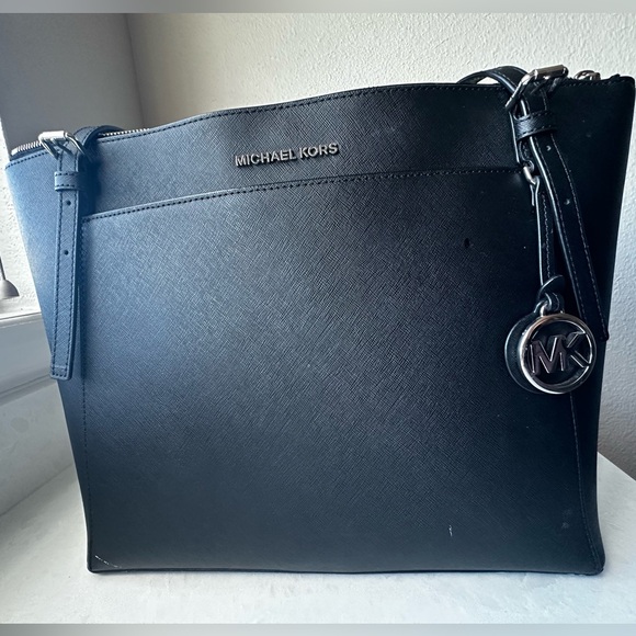 Black Michael Kors Tote - Like New!! - Picture 2 of 8
